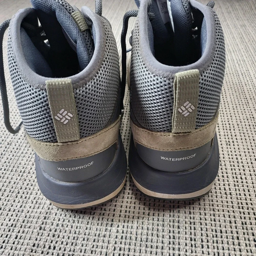 Columbia Waterproof Snow Boots Mens Size 10.5 Gray Mesh Ankle Hiking BM0155-053
